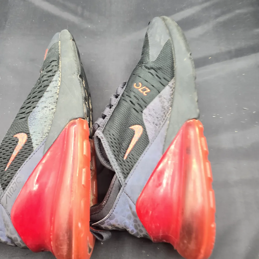 Nike Black and Red Athletic‎ Shoes Modern Design